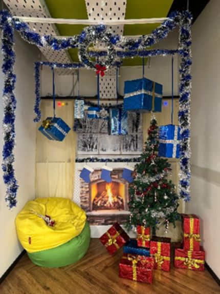 christmas-2024-1-430×573